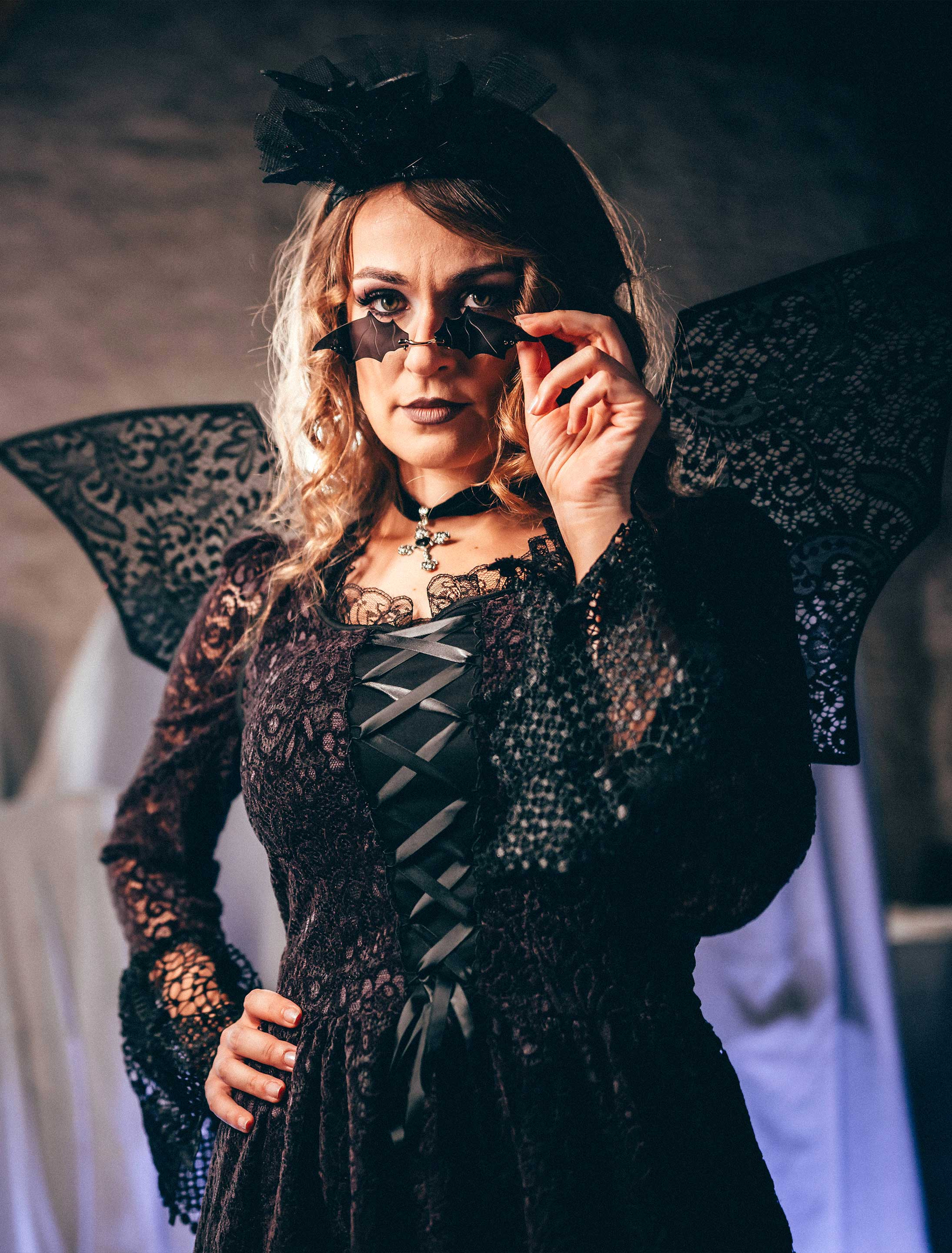 Spitzenkleid Hexe mit Schnürung Damen lila/schwarz 3XL