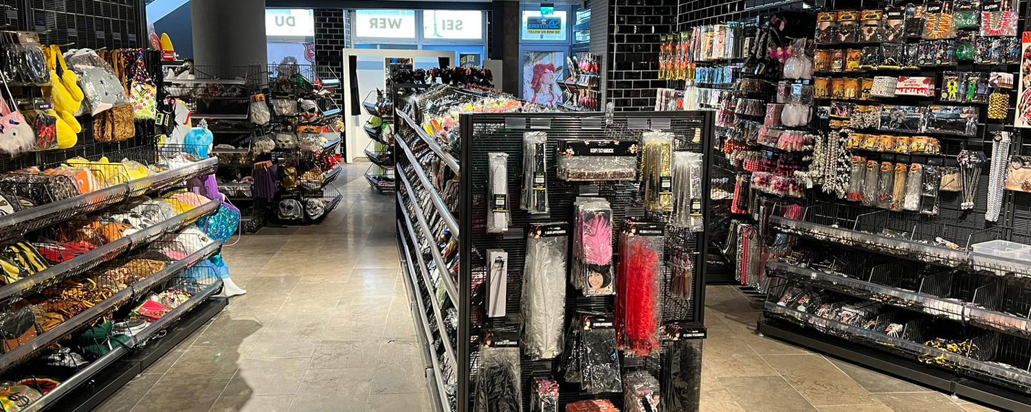 Deiters Kostümladen in Essen Innenansicht Accessoires