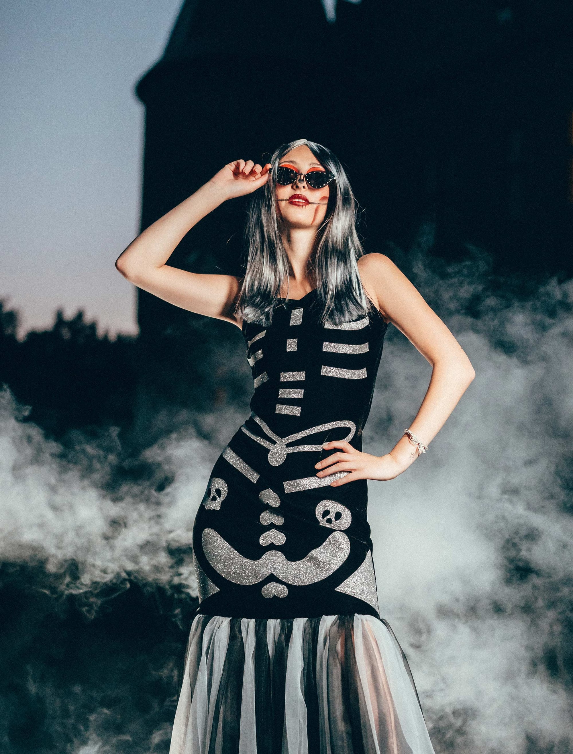Kleid mit Skelett-Print Damen schwarz/silber S/M