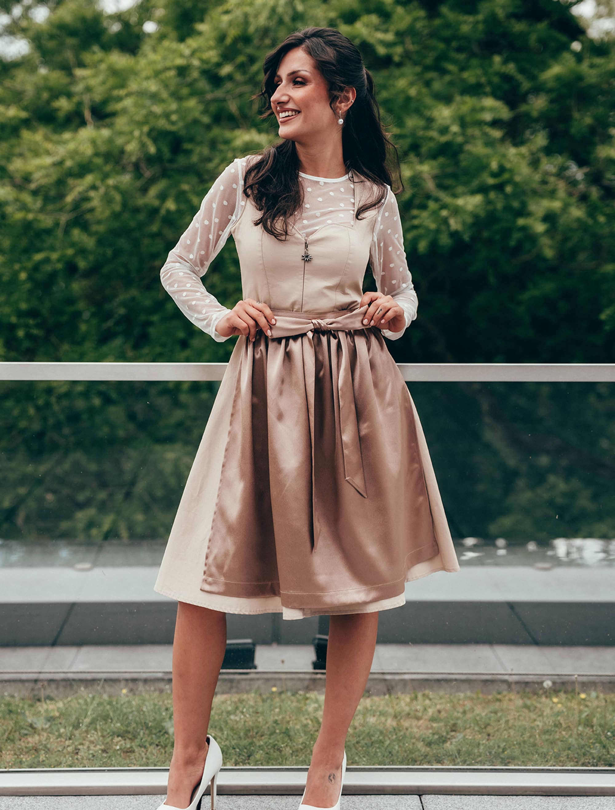 Dirndl Hanni Damen beige 36