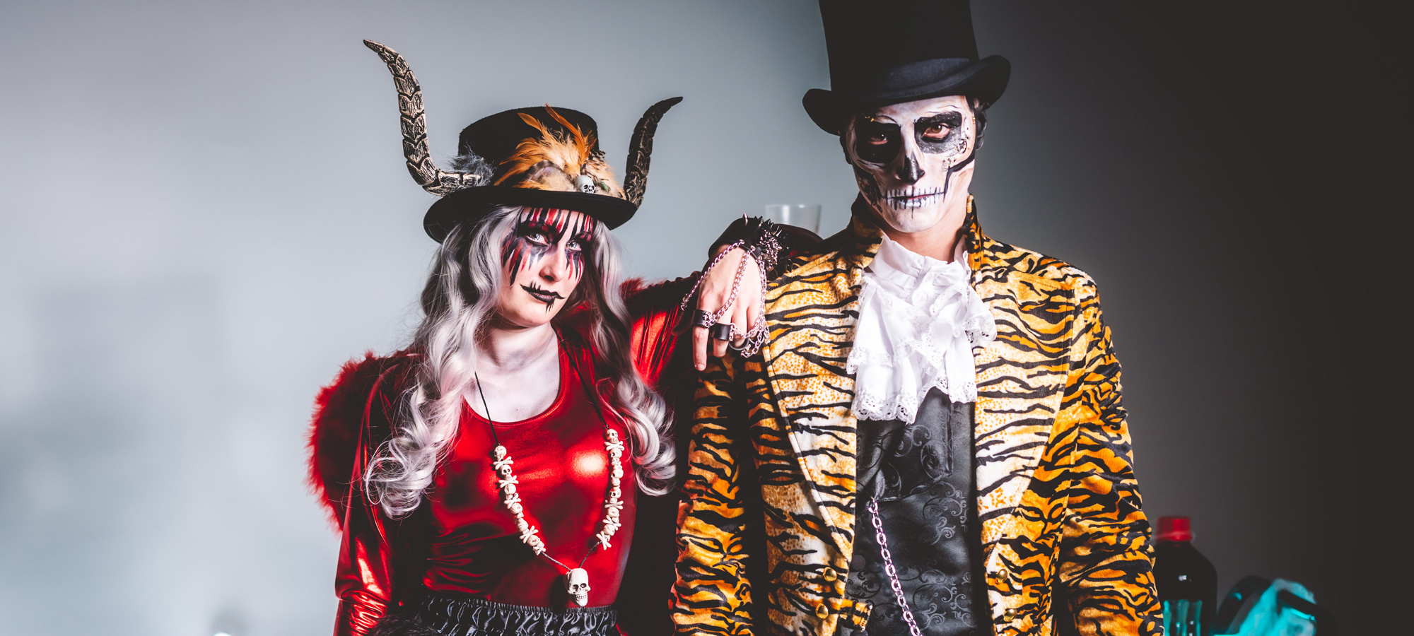 Halloween Partnerkostüm Horrorzirkus bei Deiters kaufen