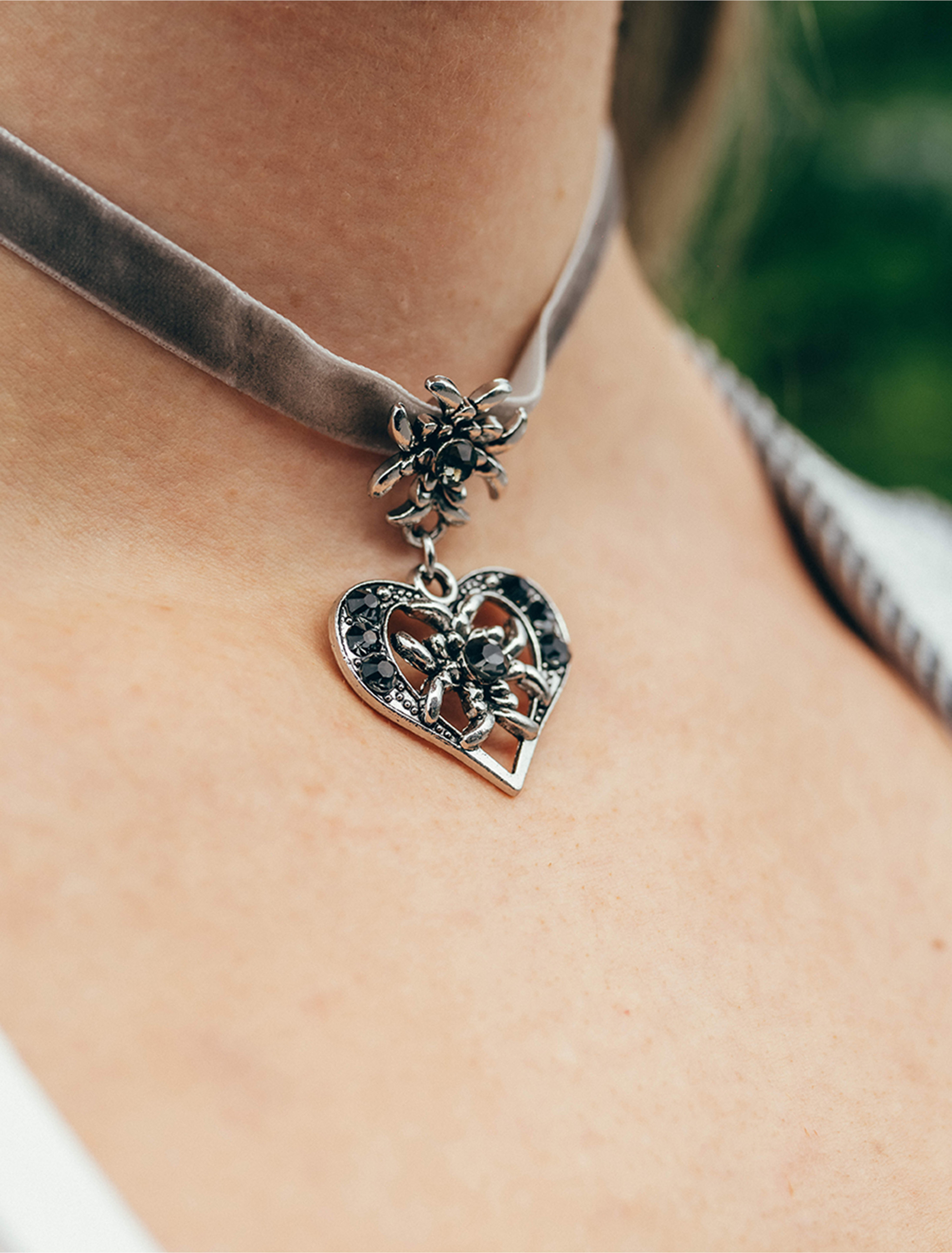Choker Samt Herz mit Edelweiß silber
