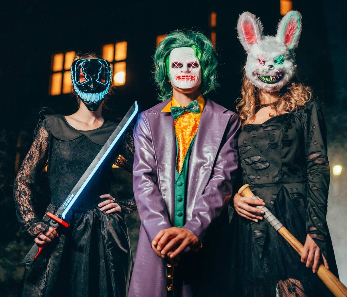halloween-gruppen-trend-lights-at-night-titel