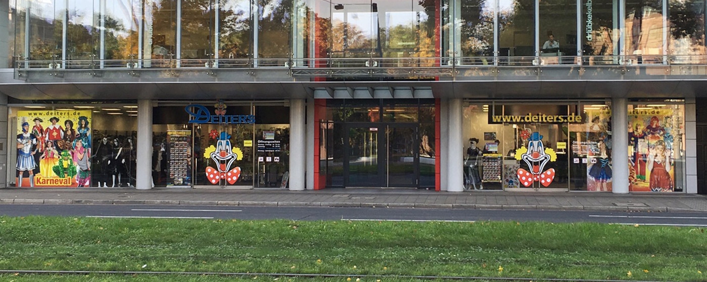 Deiters Kostümladen in Düsseldorf-City Außenansicht