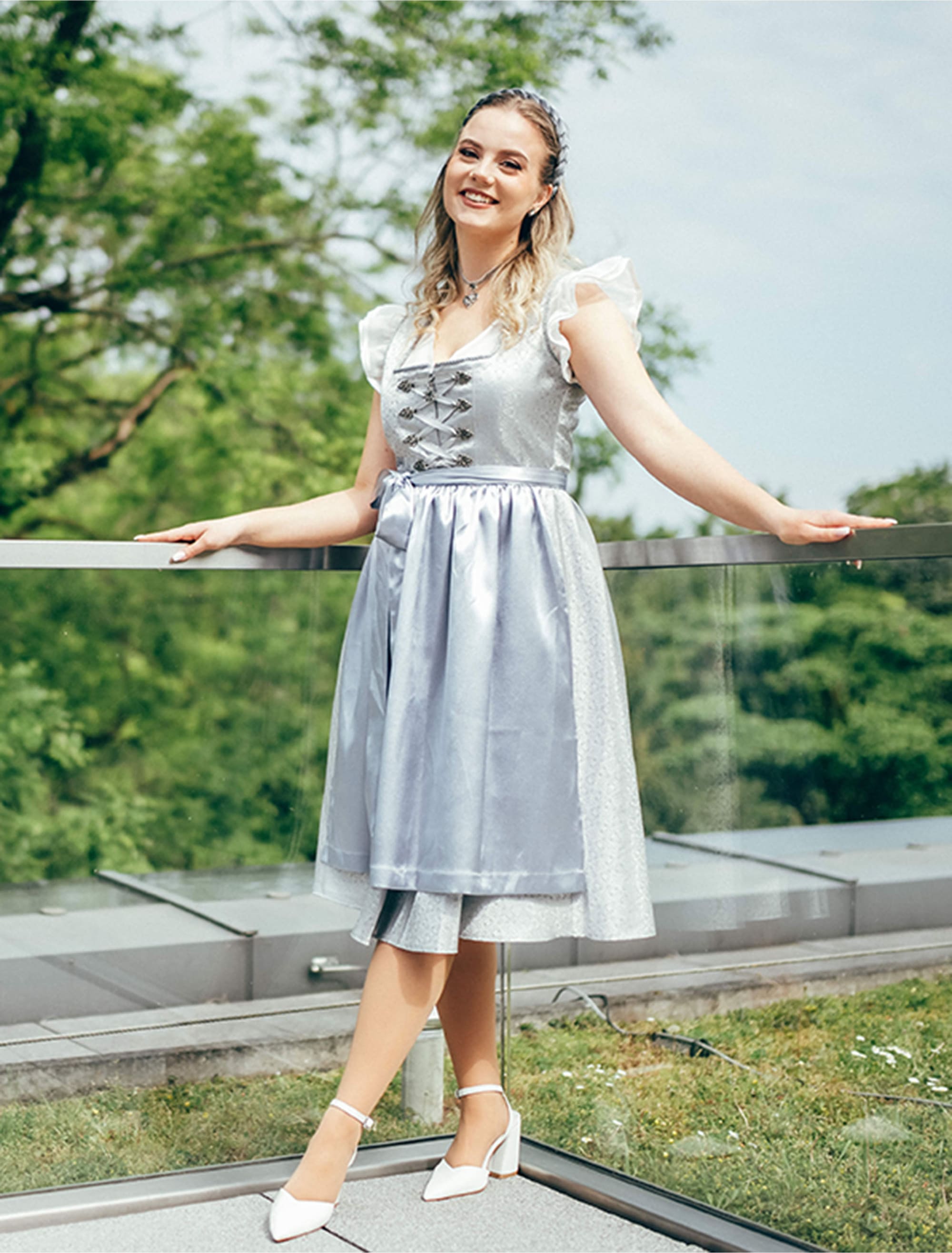 Dirndl Melinda Damen silber 36