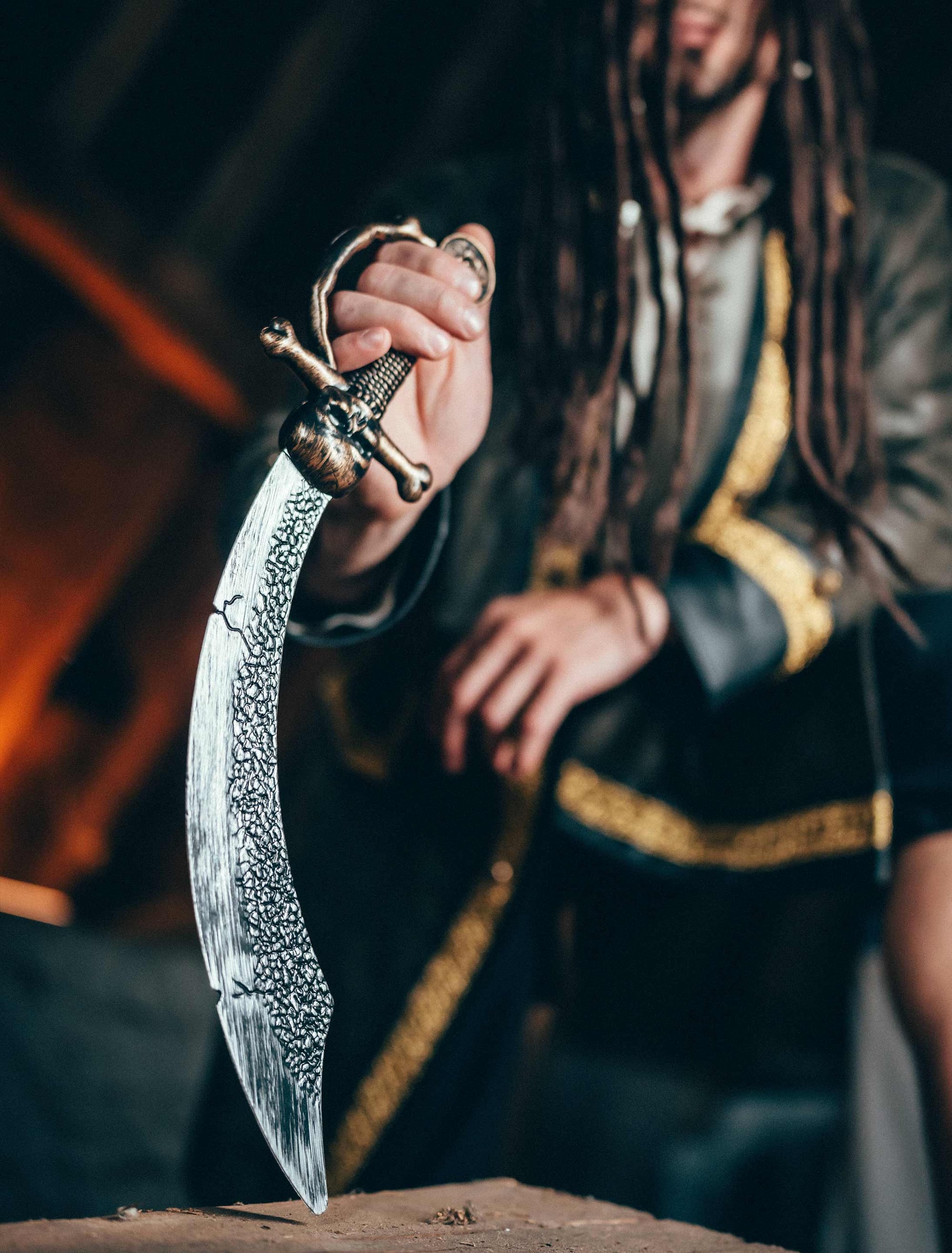 Piratensäbel mit Totenkopf 65cm