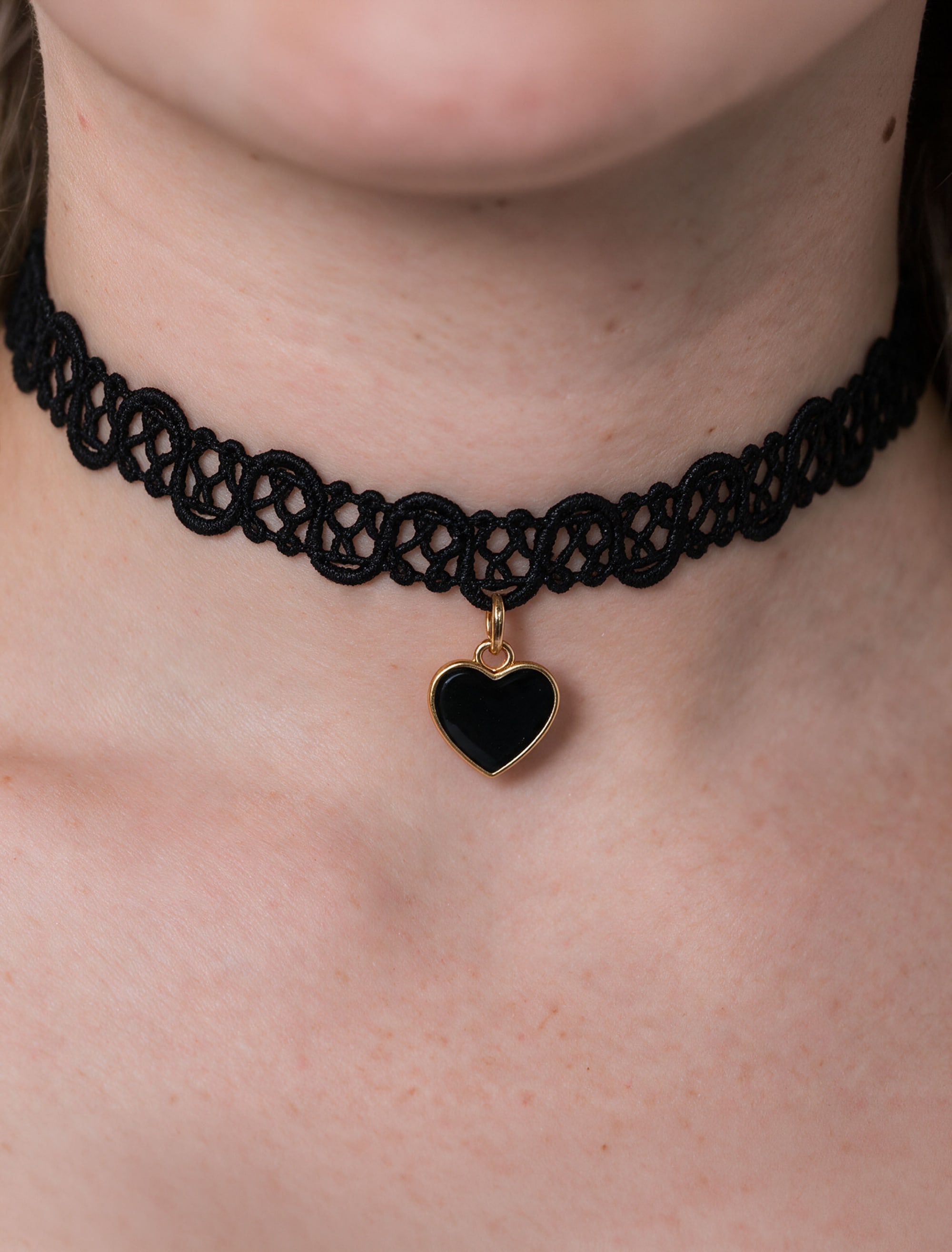 Choker Spitze mit Herz schwarz/gold
