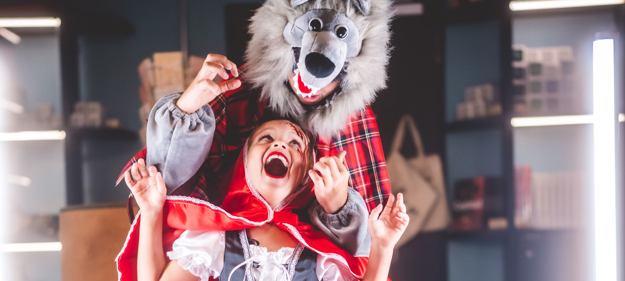 Halloween Familienkostüm Rotkäppchen und Wolf bei Deiters kaufen