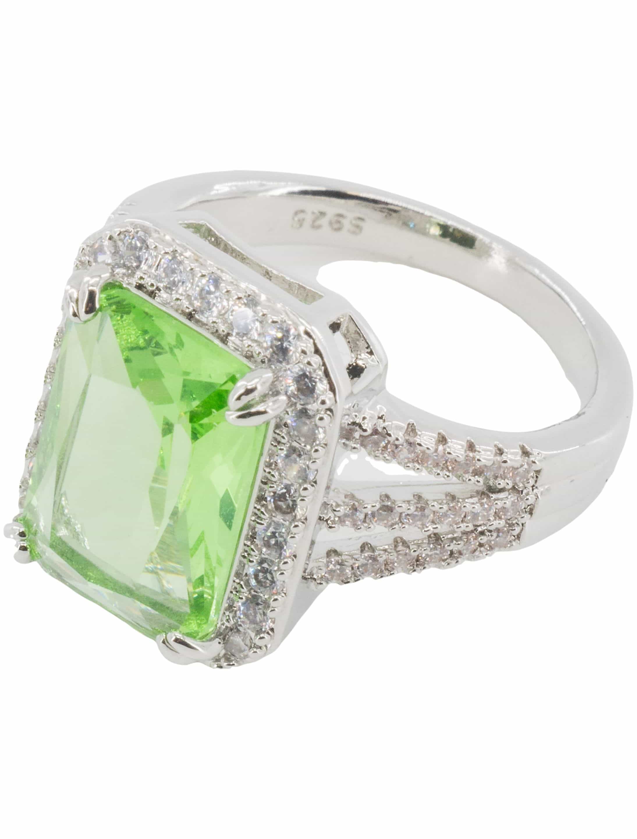 Ring mit Kristall grün Ring mit Kristall grün
