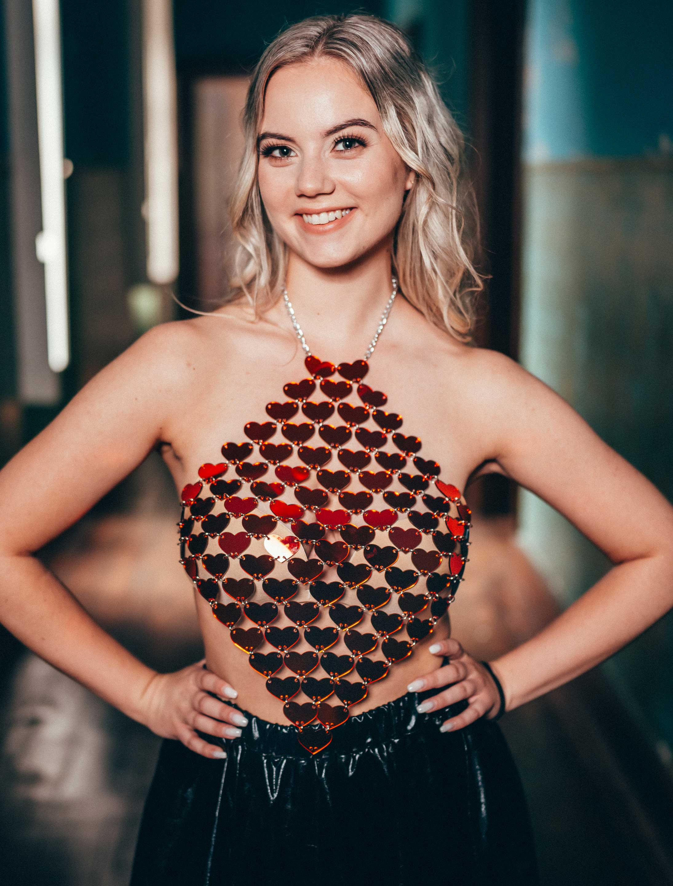 Neckholder Herzpailletten Rückenfrei Damen rot one size